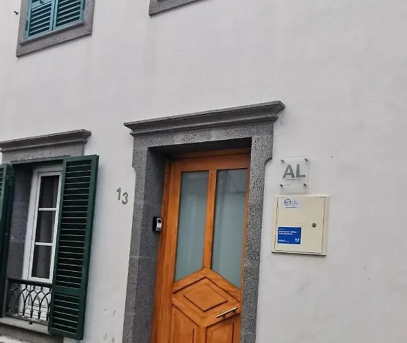 Daire Azores - Calheta Downtown *