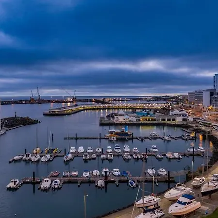 Azores - Calheta Downtown Διαμέρισμα *